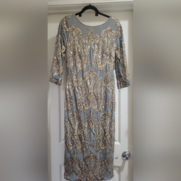 Dress the Population Dresses & Skirts - DRESS the POPULATION Grey Nude Gold EMERY Sequin Midi Bodycon dress